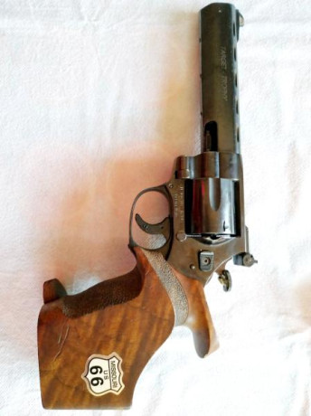 Vendo por no usar Revolver Weihrauch Target-Trophy cal.357 Magnum.
Fecha de adquisición 19-08-2020.
Gastos 00