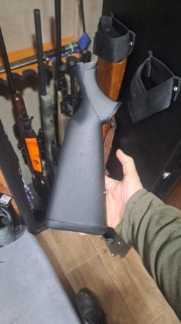 Buenas, vendo un Cargador de un Rifle Tikka, para los Modelos M580, M690, M690RH y M695
Capacidad: 3 Balas
Calibre: 11