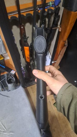 Buenas, vendo un Cargador de un Rifle Tikka, para los Modelos M580, M690, M690RH y M695
Capacidad: 3 Balas
Calibre: 10