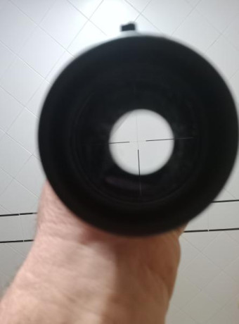 Se cede este visor z6i 2-12x50 en perfecto estado,solo las típicas marcas de las anillas,1400€ Girona, 01