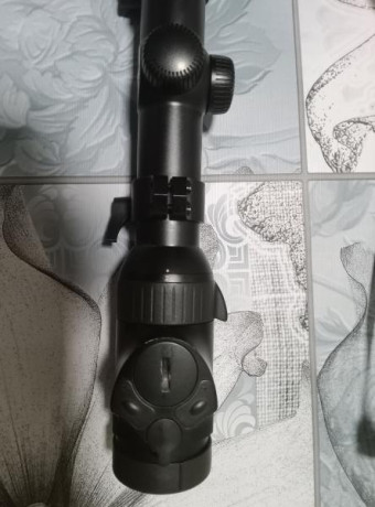 Se cede este visor z6i 2-12x50 en perfecto estado,solo las típicas marcas de las anillas,1400€ Girona, 00