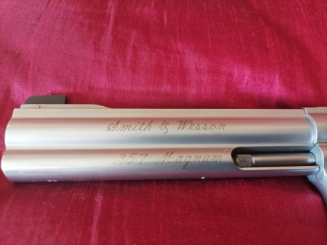 Buenas a todos.
Vendo revolver Smith Wesson 686 Target Champions en excelentes condiciones.
Poco que decir 91