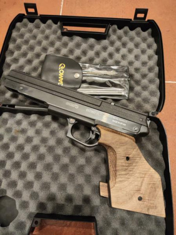 ¡¡¡ VENDIDA !!!  
Se vende Gamo Compact de aire pre-comprimido con calibre de 4.5mm y cañon estriado, 01