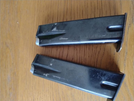 Se venden dos cargadores para una PK28 o similar (PK30...)
Están lógicamente usados, con algún arañazo 01