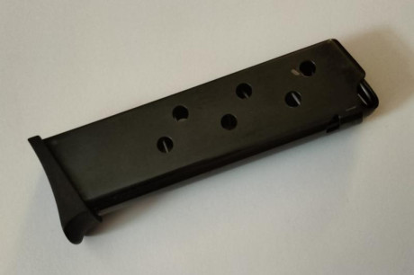 Vendo cargador para Walther PP 380 ACP 
Precio: 50€ + portes. 00