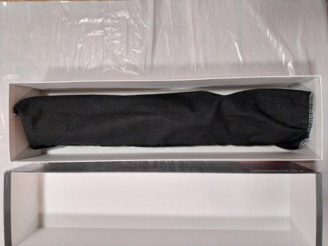 Se vende con caja y sin ninguna señal de uso. Montado en un rifle F class que apenas se ha utilizado. 11