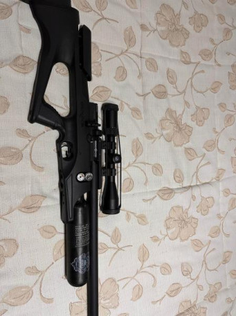 Prácticamente nueva. Poco más de un año. 5,5. 
Solo carabina. 600€ 11