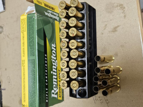 Vainas del 30 30 de un tiro. 
Sin desempistonar , cantidad 56 .
- Hornady 29 .
- Remington 19 .
- S&B 00