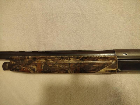 Vendo Benelli 121 SL. con guardamano y culata sintético color camo, original de Benelli ( solo esto ya 72
