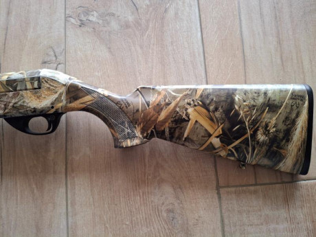 Hola, vendo esta  escopeta que la compre en julio de 2021 y apenas la he usado BENELLI BELLMONTE 1 mk2 12