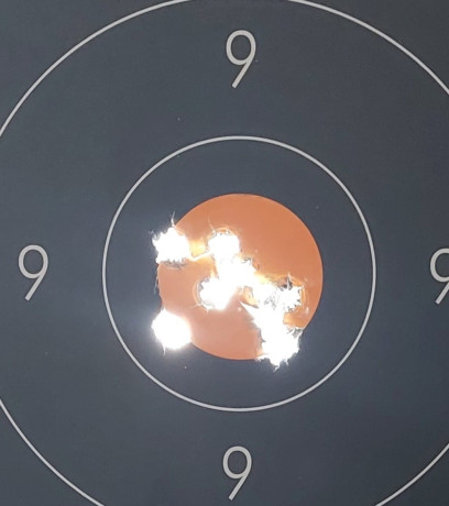 Buenas 
Vendo la siguiente arma.
Rifle...........KIMBER
Modelo......MONTANA 84M
Calibre........243Win
Cañon..........56 61