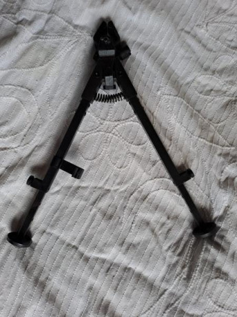 Bípode telescópico S-101 ruso auténtico de alta resistencia (no copia china o de air-soft) con un cuerpo 01