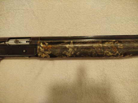 Vendo Benelli 121 SL. con guardamano y culata sintético color camo, original de Benelli ( solo esto ya 81