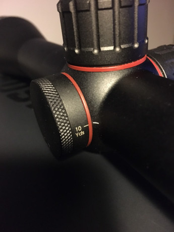 Vendo este Visor de 24 aumentos , tubo de 30mm , paralaje a partir de 10 yardas , segundo plano focal. 01