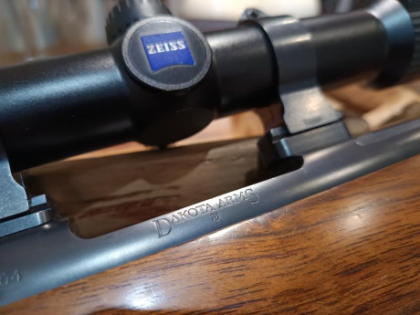 Buenas tardes,

Vendo un rifle que probablemente es único en España, un Dakota 76 del 243w en perfecto 11