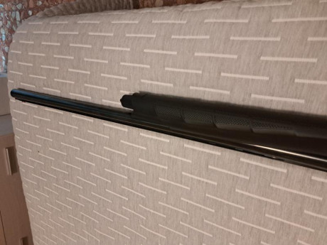 Se vende dicha escopeta...
5 crio-chokes.  (Los de 70mm)
Cañon de 71cm. 
Prácticamente nueva.
1200€
P.D. 10
