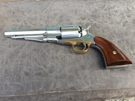  VENDO REVOLVER UBERTI AVANT CARGA Cal.44, 350€ 
Replica Remington modelo 1858 NEW ARMY INOX de 5 1/2" 02