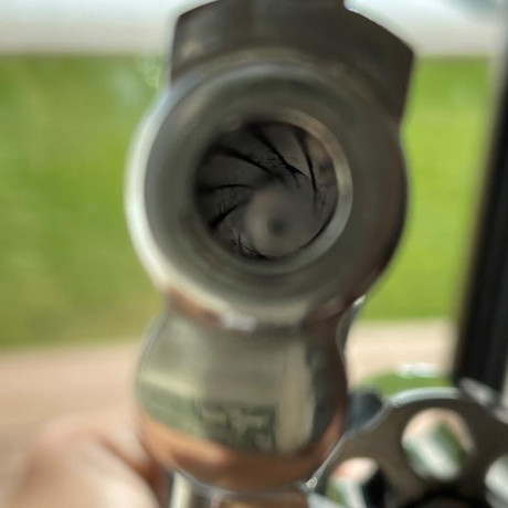  VENDO REVOLVER SMITH & WESSON 686-2 INOX 4" 357 MAGNUM 350€ 
Se encuentra en Valladolid, guiado 01