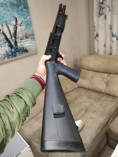 Vendo Benelli M3 Súper 90, una de las mejores escopetas tácticas. 
Ha tenido poco uso, está en muy buen 100