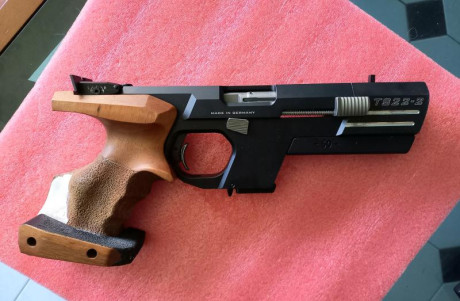 Buenos días
Vendo muy barata pistola Tesro TS22-2, en muy buen estado, cacha talla M. Tiene el contrapeso 22