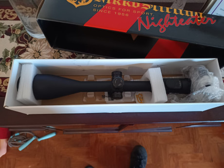 Vendo visor Nikko Nighteater 10-50x60 en su caja sin marcas, es un visor que estuve parado hace mucho 00