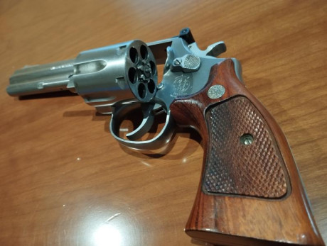 Vendo 686 S&W de 6", perfecto estado.
Se puede probar en Albacete.
750€ puesto en destino en 12