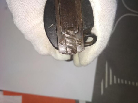 Vendo pistola Aldazabal Leturiondo, copia de la pistola Ruby cal 7,65. Tiene los marcajes de la estrella 12