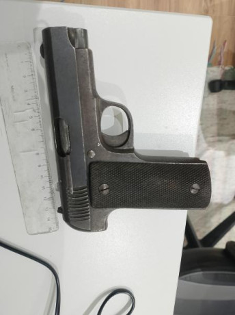 Vendo pistola Aldazabal Leturiondo, copia de la pistola Ruby cal 7,65. Tiene los marcajes de la estrella 30