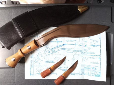 Vendo Kukri Wndlass, sobran presentaciones ....

55€ envío incluido por mensajería 00