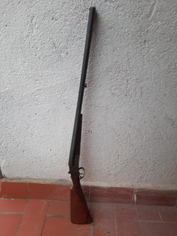 Escopeta paralela Martin Ugarteburu cal. 12 / 70, escopeta con años, pero pocos tiros, ha estado siempre 00