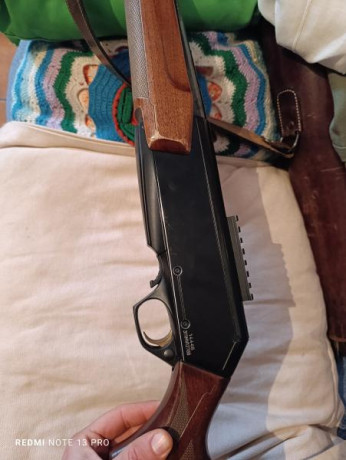 Rifle semiautomático browning long track calibre 30-06 con base para visor punto rojo, alza y punto de 12