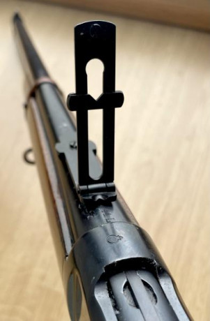 Carabina Tigre 44-40 - 500€
Marca GARATE ANITUA Y CIA, Modelo TIGRE. Calibre 44-40. Alza graduable en 10