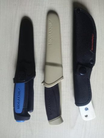 Vendo 2 cuchilos Morakniv, Companion MG Carbon Forest Green y Pro S, mas un cuchillo de la marca Decathlon

*Morakniv 00