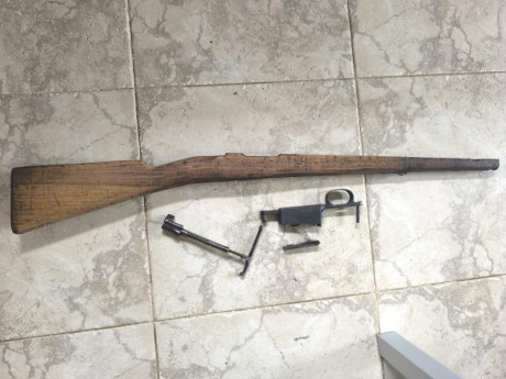 Se vende culata y elementos metálicos máuser Oviedo 1916. 150€ + portes
Un saludo. 02