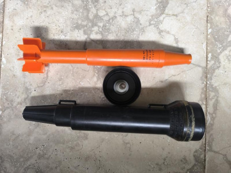 Se vende granada para fusil cetme, mod. instalaza tipo II - M-63, de aluminio macizo. 30€ + portes. Con 02