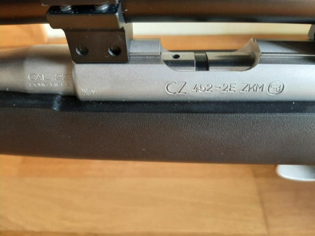 -RESERVADA Carabina CZ modelo 452-2E ZKM cal. 22 Lr. en excelente estado, con muy poco uso y con todos 02