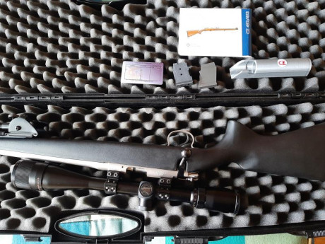 -RESERVADA Carabina CZ modelo 452-2E ZKM cal. 22 Lr. en excelente estado, con muy poco uso y con todos 10