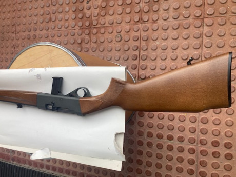 Carabina anschuts 525 cal 22 semiautomatica con un cargador de 10, en perfecto estado estetico y funcional,armas 01