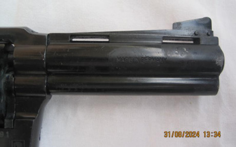 VENDO:

-- Revólver marca ME, modelo 44, calibre 4mm FLOBERT largo, Made in Germany. Guiado con Licencia 12
