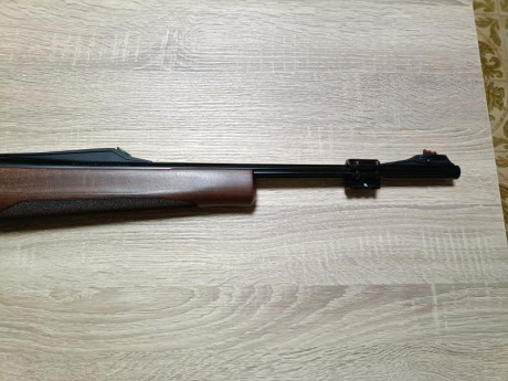 Tengo un Browning Bar MK3, calibre 300wmg., cañón fluted, con carril Picatinny Apel + porta fusil con 00