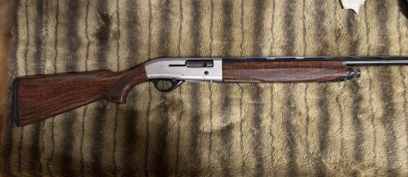 Se vende fantástica escopeta Beretta, prácticamente nueva habrá tirado 4/5 cajas de cartuchos no más y 01