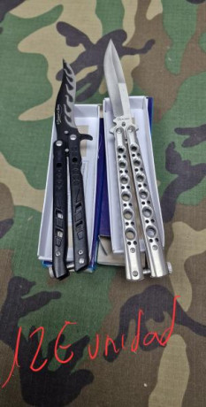 Cuchillos y navajas por cierre de tienda 70