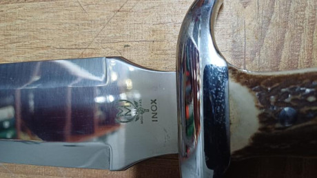 Hola a todos, pongo en venta tres cuchillos de Manufacturas Muela de mi colección, dos de ellos son piezas 00