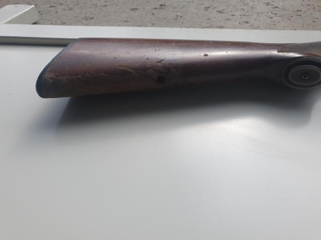 Breda Aries2,con cañon de 61cm con choques exteriores.Funcionando bien.Cambiado muelle hace 3 años.
Madera 02