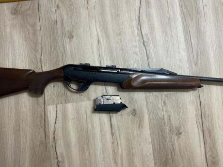 Vendo    Benelli Argo E del 300 WM.
De madera en perfecto estado, sin un solo arañazo.
Solo ha disparado 02