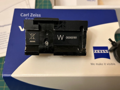 SE PUEDE BORRAR
Vendo visor punto rojo ZEISS Z-POINT
Con recarga por célula solar.
PRECIO 300€
Se encuentra 00