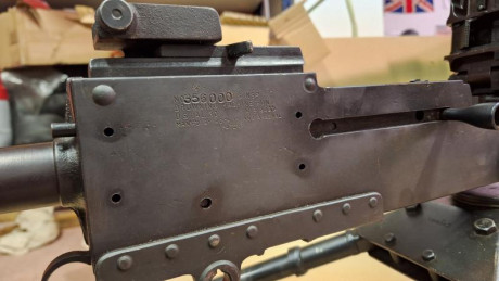 Hola!
Tengo una M1919 inutilizada, con su trípode de 1942. Una cosa curiosa de ella es que se trata de 10