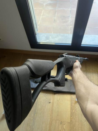 Buenos días

Vendo este rifle de aire Hatsan Airtact ED de 24 julios. Usado 2 veces para iniciarme, y 02