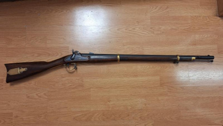 Vendo rifle zuave 1863 match  calibre 58 cañon de 7 estrias, seminuevo usado muy pocas veces esta como 01