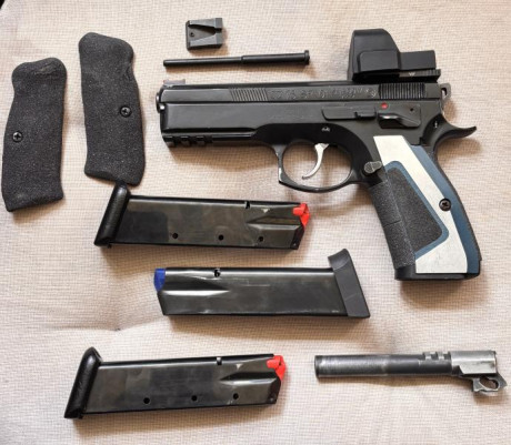 Vendo Cz Shadow Sp01 preparada para óptics, entrego también varios extras, mira original, guía cambiada 00
